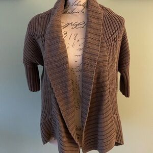 Express Women’s chunky knit cardigan sweater size small